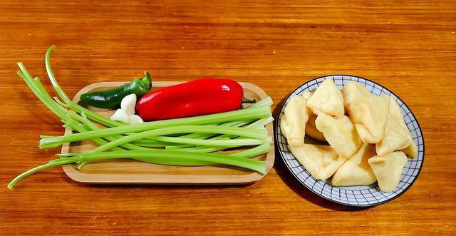 夏季要忌嘴，吃凉不吃寒！建议“少吃2瓜多吃4菜”，营养多元化
